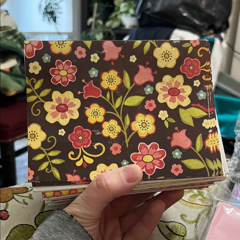 New, Floral Patterned Home Accent Blank Note Cards